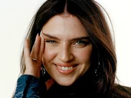 Mae Muller: Who is the I Wrote a Song UK Eurovision entry?