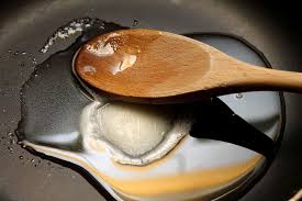 Huile De Coco 8 Manieres De L Utiliser Dans La Cuisine Cholesterol Lowering Foods Healthy Oils Lower Cholesterol