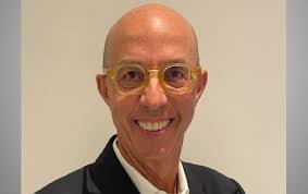 Gavin Isaacs's Instagram, Twitter & Facebook