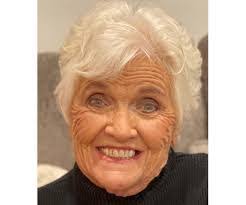 Julie Killebrew's Instagram, Twitter & Facebook