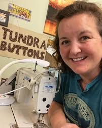 Sometimes only an old singer and handmade goodies will brighten my dreary  days! Find this beautiful display at @antiqueup_stevenspoint #tundrabuttons  #handmade (ps. The machine is not for sale 😉)