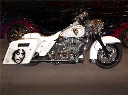 Custom Bagger For Sale Craigslist 2004 Harley Davidson Road King Lot 1303 2 Barrett Jackson Auction Custom Baggers Harley Davidson Street Glide Bagger