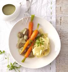 Kalbsragout Mit Orangen Chili Mohren Rezept Kalbsragout Essen Mohren