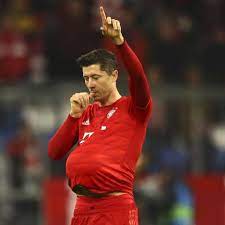 After robert lewandowski was forced to the sidelines for a spell with injury, it seemed as if the pole might not. Robert Lewandowski Das Baby Ist Da Gala De