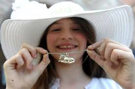 Pequot Library's Derby Day party