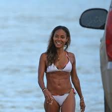 We believe that simplicity makes a bigger statement. Jada Pinkett Smith News Tips Guides Glamour