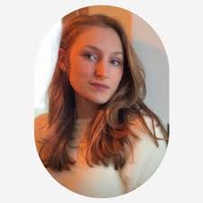 ✨LIFE UPDATE✨ After 5 years @Ubisoft it's my last day and I want to thank… 