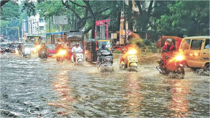 पश्चिम बंगाल के इन जिलों में होगी भीषण बारिश, मौसम विभाग ने जारी किया अलर्ट  - India TV Hindi