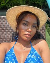 Helaethrwydd thebritishpeep ar instagram