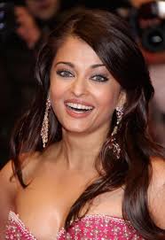 Actor aishwarya rai bachchan has taken to instagram to share pictures from the. Actress Aishwarya Rai Bachchan Attends The Premiere For Pink Panther In 2020 Actress Aishwarya Rai Aishwarya Rai Bachchan Beautiful Bollywood Actress