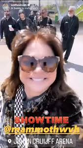 Optimist” extended version 😎 Chicago last night HOB !