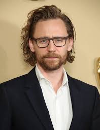 She has been married to jack blakiston houston since october 24 2015. Sarah Hiddleston Journalist Instagram Celebrity Siblings That Most People Don T Know Exist Kiwireport Tom Hiddleston To Star With Claire Danes In Apple S Essex Serpent The Avengers Actor Will Play