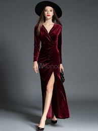 Vedi la nostra bordeaux vestito donne selezione dei migliori articoli speciali o personalizzati, fatti a mano dai nostri negozi. Vestiti Lunghi Bordeaux Abiti Lunghi Maniche Lunghe Vestito Di Velluto Velo Vestiti Lunghi Eleganti Monocolore Con Spacco A Pieghe Con Scollo A V Milanoo Com