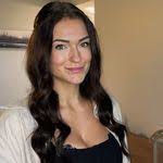 Jenna Poll's Instagram, Twitter & Facebook