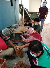 Bahan dan cara membuat cairan disinfektan. Kursus Cendawan Tiram Dapat Sambutan Hangat Taman Pertanian Universiti