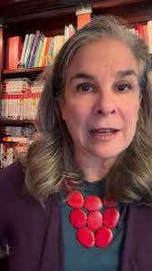 Some advice from Pauline Frommer for those who have to fly in the United  States in the coming days.