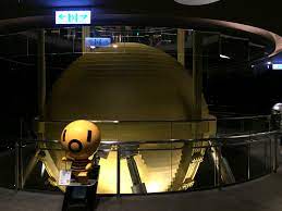 'buildings' and the tuned mass damper in the taipei 101 skyscraper moved 15 centimeters due to an earthquake early. Taipei 101 Aussichtplattform Radio Taiwan International