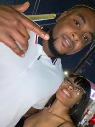 I need more friends in Houston ر รคงยดเม3ก FCLYA HER CdLo 高 ้7