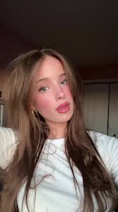 Angelina Shaw's Instagram, Twitter & Facebook