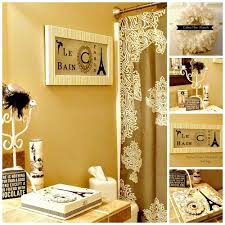 Add more colorful paris themed décor or keep the look simple with black and white towels and shower curtain. Paris Themed Bathrooms Interior Design