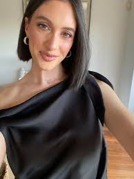 Mornings in the City @yvesalmira_ #sydneyphotoshoot #prada