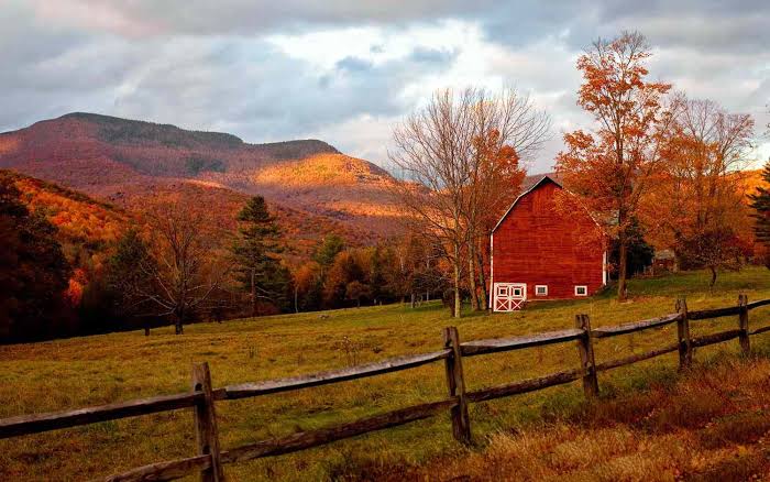 22 Spectacular U.S. Fall Color Spots