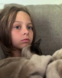 Alison Settle (@alizasettle) • Instagram photos and videos