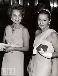 Actresses Olivia De Havilland And Joan Fontaine 1967 As Sisters They Were Seriously At Odds Throughout Olivia De Havilland Movie Stars Old Hollywood Stars