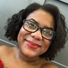 Emma got back together with him after they filmed and sheesh…just look at  @chrishell.stause's latest post! He's awful!