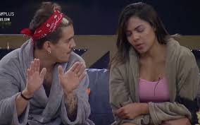 O gesto de carinho do casal indica que decidiram reatar o namoro um mês. A Fazenda 12 Relacionamento Nao Saudavel Com Biel Apaga Tays Reis No Jogo Noticias Da Tv