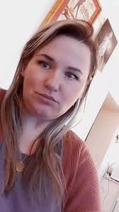 Rebecca Yarros Sydney