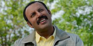 Schitt's Creek star spotted at bar trivia