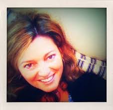 Mindy Carpenter's Instagram, Twitter & Facebook