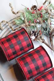 Make a christmas wreath out of ribbons. How To Make A Ribbon Wreath Diy Ribbon Wreath