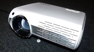 The basics moving beyond basic as you shop around for a kitchen utensil set, you'll find pieces made of plastic, stainless steel, silicone wooden kitchen utensils. Yaber Y30 Video Projector Review The Gadgeteer
