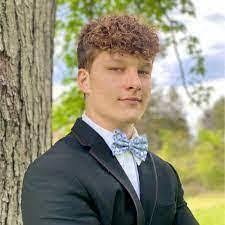 Tracy Wiesner's Instagram, Twitter & Facebook