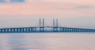 Jual arak, pusat hiburan, rumah urut, surcaj air, bayar 2 kupang untuk beli plastik, bayar parking rupanya depa jemput penyayi di atas untuk meriahkan hub hiburan pulau pinang.pengerusi 1. 5 Kawasan Kediaman Popular Oleh Pencari Rumah Di Pulau Pinang