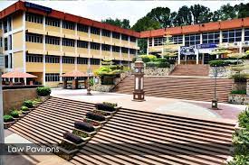 Explore @law_uitm twitter profile and download videos and photos official twitter account of malaysia's premier public law school. Malaysian Law Student Fails 18 Times In 11 Semesters Before Finally Graduates Good Times