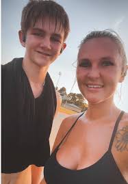 Lacey McLendon (@lacey.gail)