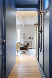 Renovation Complete D Un Appartement A Paris Monsieur Peinture En 2020 Appartement Paris Appartement Parquet