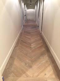 Herringbone Floor Pattern Best Herringbone Wood Floor Ideas On Herringbone Herringbone Floor Pattern Tile Wood Floor Design Herringbone Wooden Floors Flooring