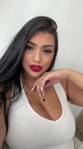 Emily Rehm's Instagram, Twitter & Facebook