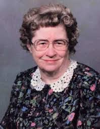 Elizabeth Knisley's Instagram, Twitter & Facebook