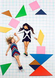 Par exemple, j'ai naturellement arrêté de prendre les lorsque vous regardez pour la première fois une œuvre et que vous savez tout de suite qui en est l'auteur, c'est que vous avez reconnu son style photo. 2243bc2a7d2d434c Kids16203 Jpg Photographie De La Mode Enfants Enfants Styles Style Ecole