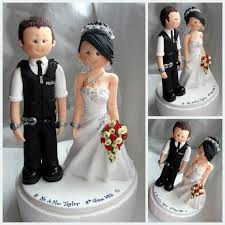 Bride Handcuffed With Police Groom Wedding Cake Topper Custom Made Bride And Groom Uk British Polic Groom Wedding Cakes Bride Cake Topper Wedding Cake Toppers