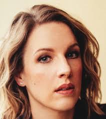 Debbie Boughner's Instagram, Twitter & Facebook