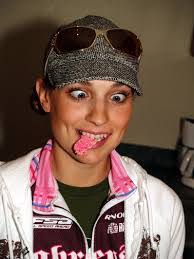 Liz Hatch's Instagram, Twitter & Facebook