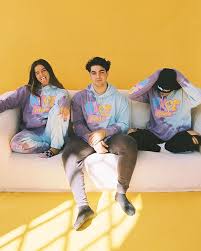 Hype House On Instagram Merch Drops On The 26th Comment Emojis And We Re Going To Pick 3 People To Send Merch To Early In 2020 House Clothes Cute Outfits Merch
