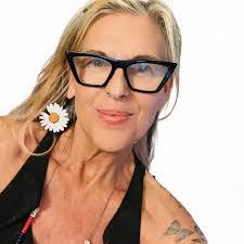 Susan Brecker's Instagram, Twitter & Facebook