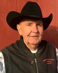 Heidi Farnsworth's Instagram, Twitter & Facebook